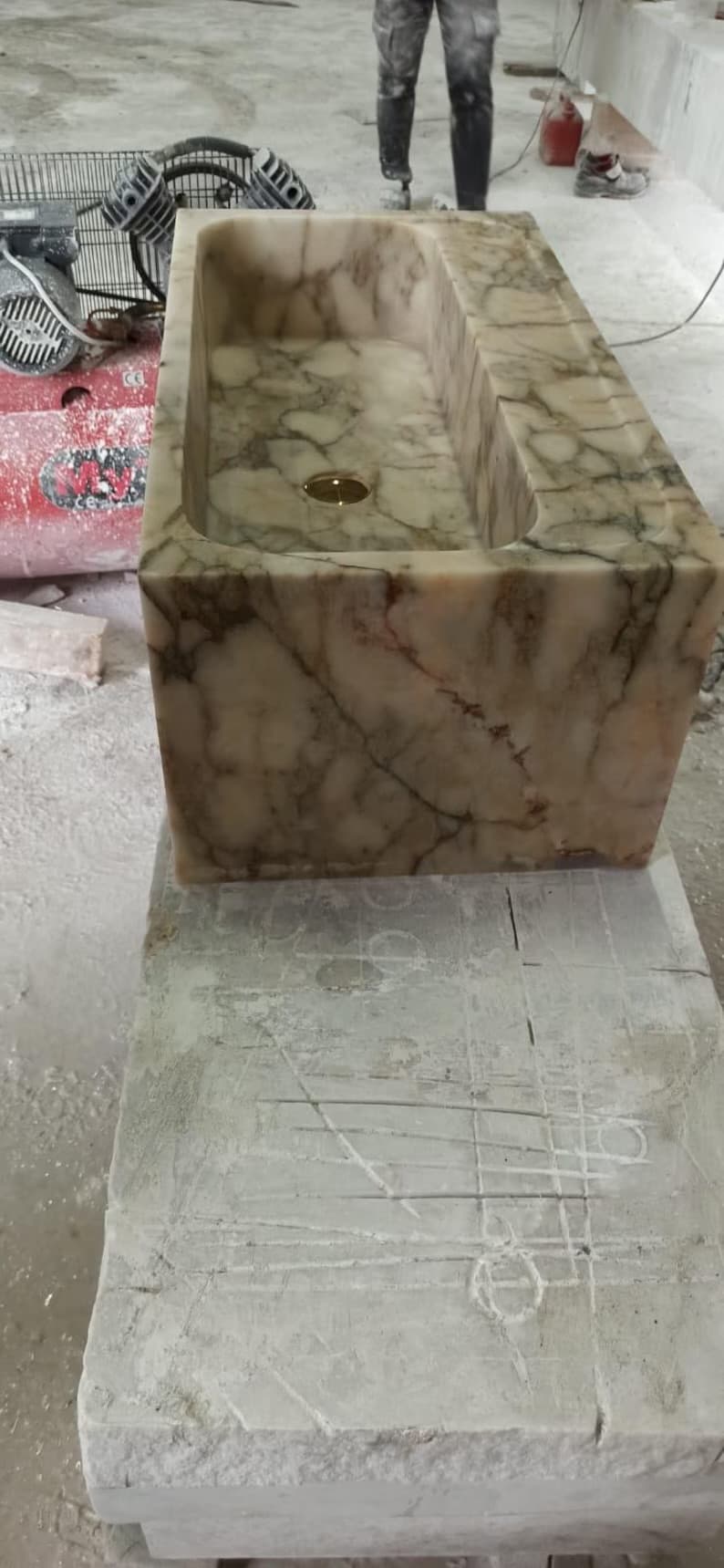 Luxury Calacatta Monet Marble Sink Wall Mounted Green Marble