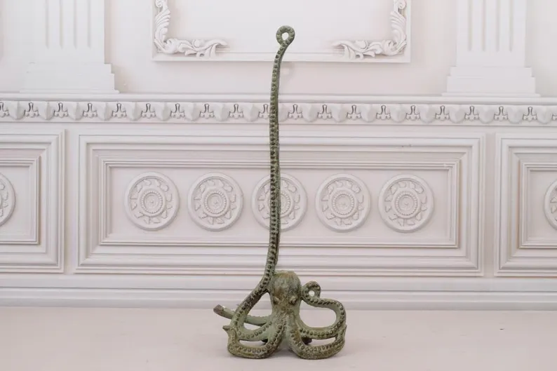 Cast Iron Octopus Toilet Roll Holder: Rustic Bathroom Decor